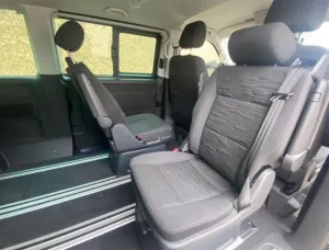 Multivan Single Captain's Chair for Rail System T6.1 Cloth